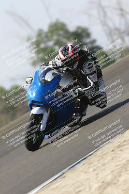 media/Sep-20-2025-TrackDaz (Sat) [[27f0cde673]]/B Group/1120am (Turn 2)/